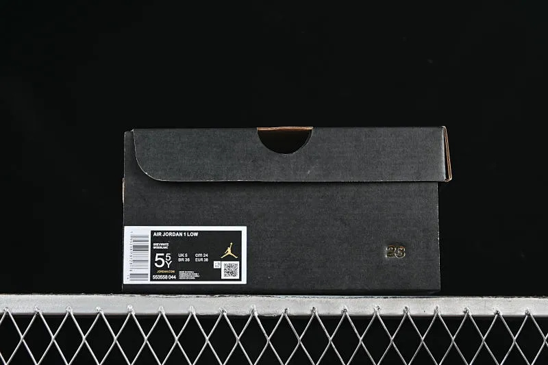 All categories Air Jordan Jordan series basketball shoes Air Jordan 1 Low Air Jordan 1 Low AJ1 Joe 1 white and gray color low-top cultural and casual sneakers 553558-044